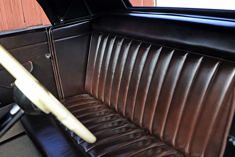 Zackes_1932Ford_7_low