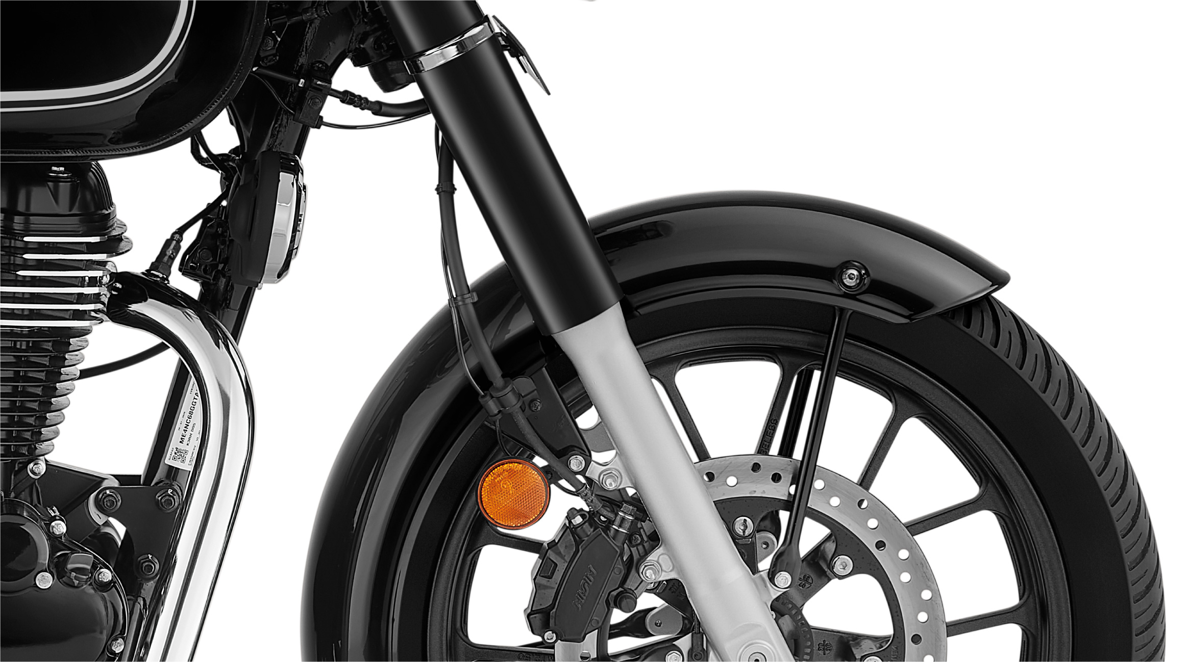 Honda CB350C – Telescopic Front Forks and Twin Hydraulic Shocks — Absorbs bumps for a smooth ride on uneven roads.