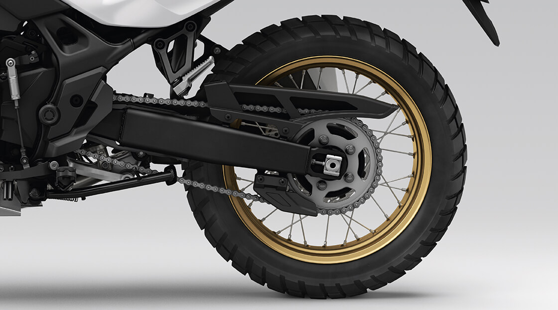 Honda Transalp XL750 – Aluminium Swingarm — Stable control.