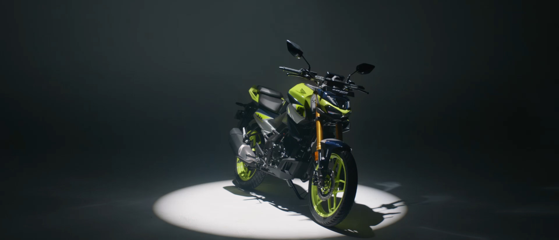 Honda CB 125 Hornet – Slide Image
