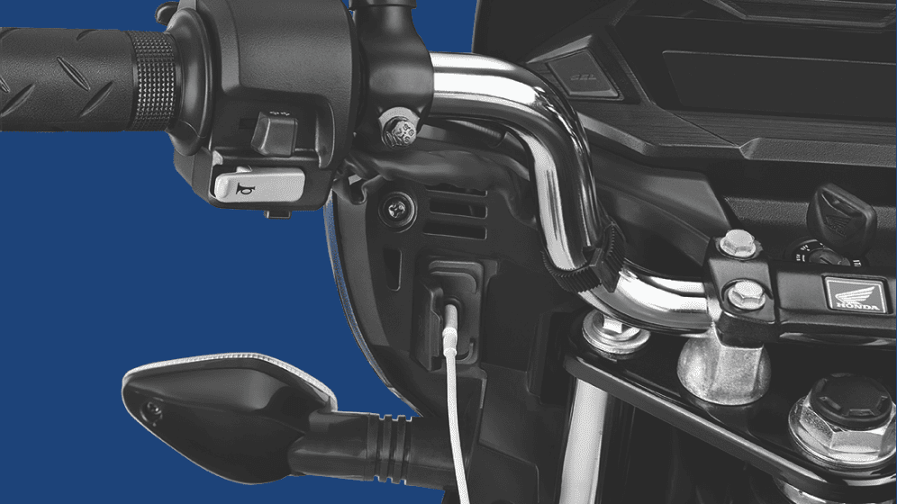 Honda Shine – New 15W USB-C Port — Charge your devices anywhere, anytime.