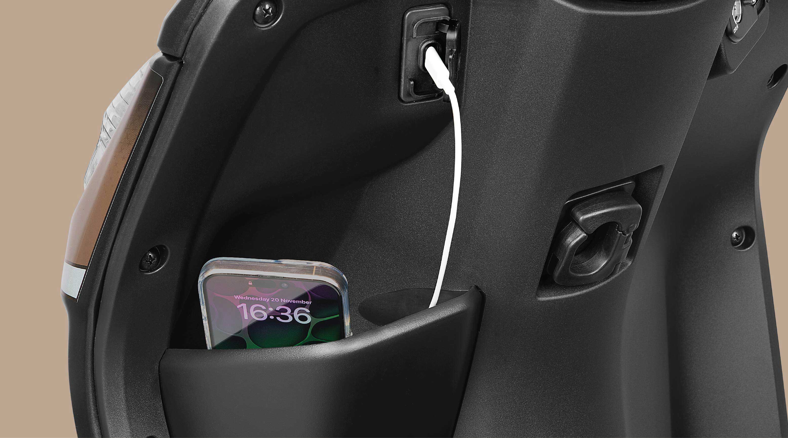 Honda Activa 125 – Open Glove Box — A spacious open glove box provides extra storage for essentials.