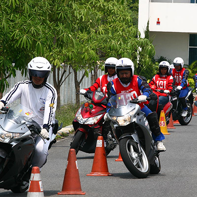 Internationally Certified Instructors