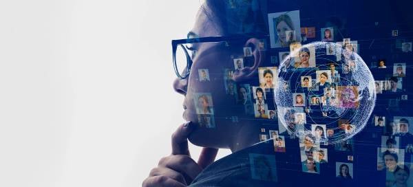 에이전틱 AI를 이용해 새로운 차원의 기업 생산성을 누리세요