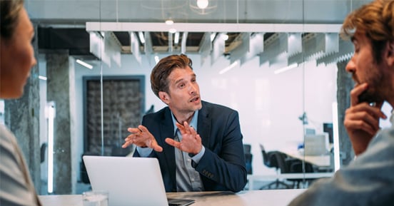 提升 600 多家银行分行的客户体验