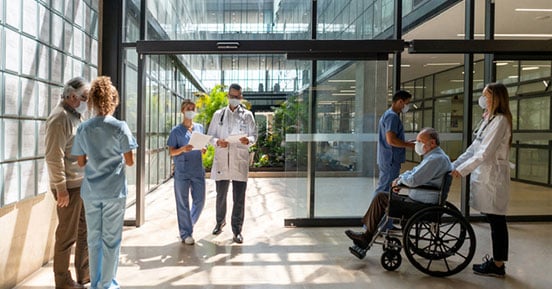 医疗机构使用 Smart Sort 来降低文件存储的成本和风险