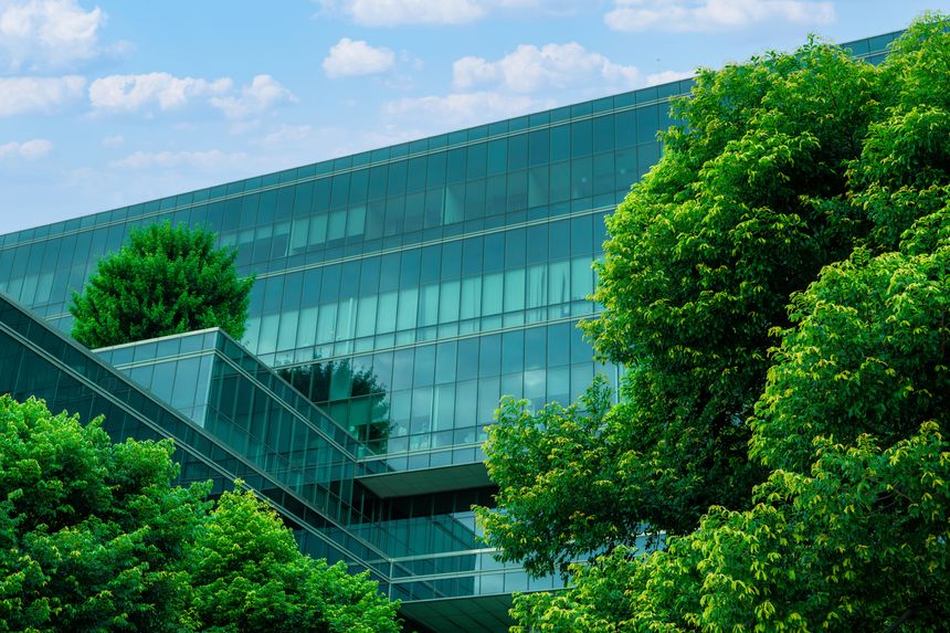 What is a sustainable building?