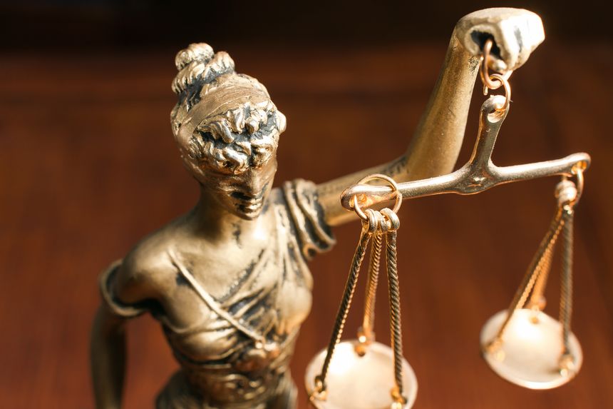 High Court rules that breach of distance selling regulations does not make a CFA unenforceable.