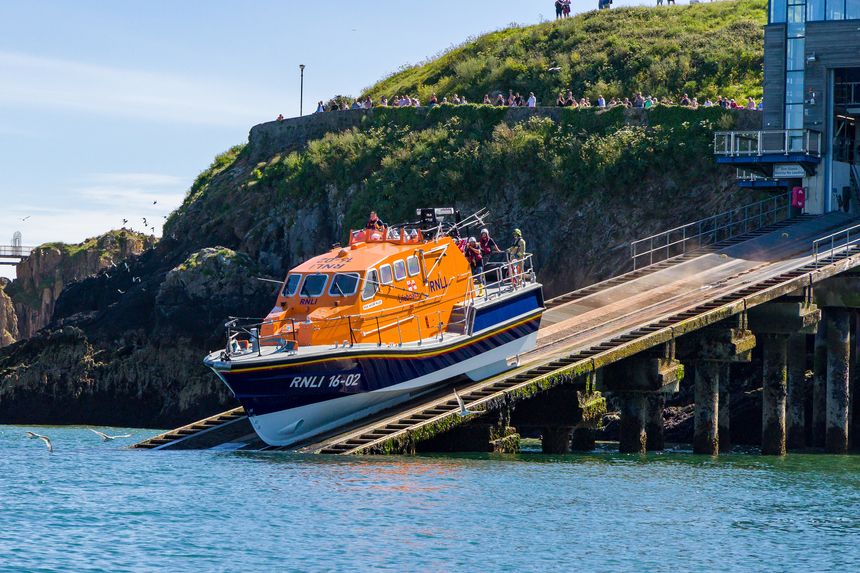 Employment status: was a lifeboat volunteer a worker?