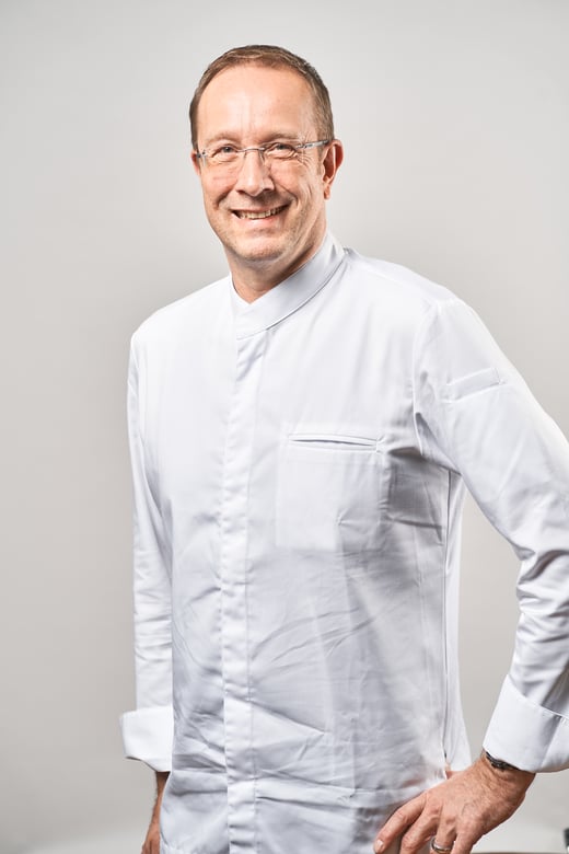 Nils Henkel, Restaurant Boothaus, Hotel Pap Rhein, Bingen am Rhein, Germany