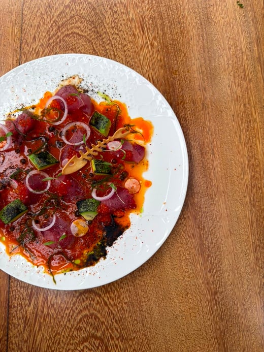 Tiradito de Atn al ponzu de ajes