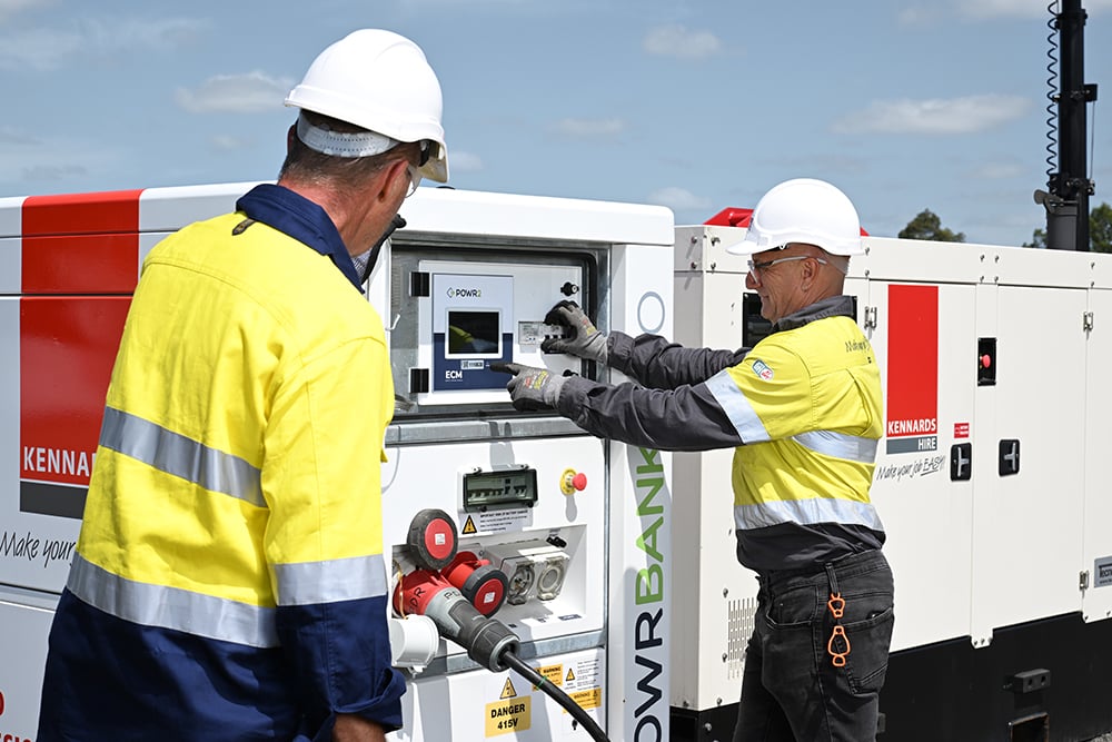 Kennards Hire power and renewables expert on a job site