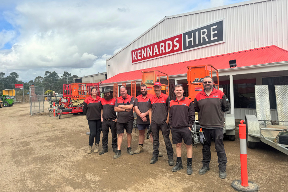 Kennards Hire Bairnsdale team standing outside the branch