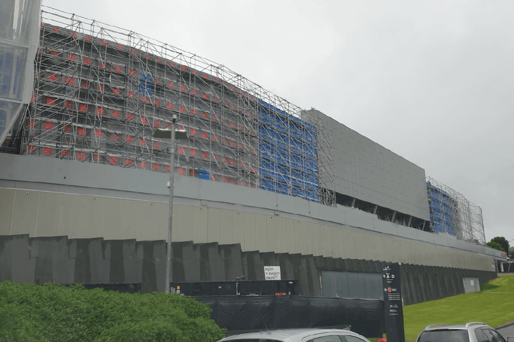 External shot of Kennards Hire sound barriers surrounding Eden Park