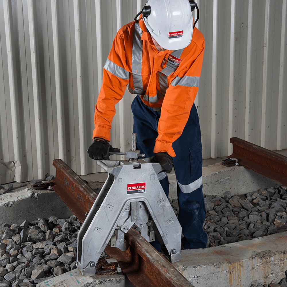 WELDER RAIL A FRAME ALIGNERS for Rent Kennards Hire