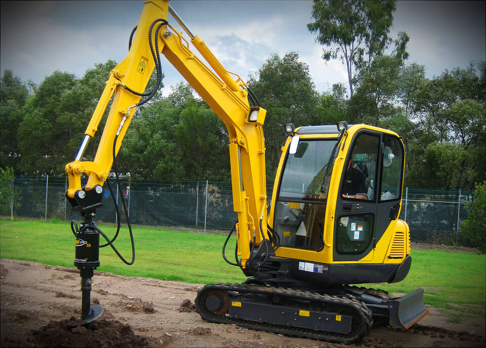 Kennards outlet hole digger