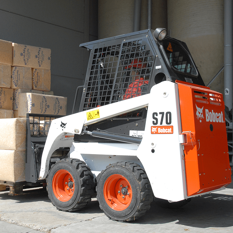 SKID STEER LOADER - WHEELED SMALL for Rent - Kennards Hire