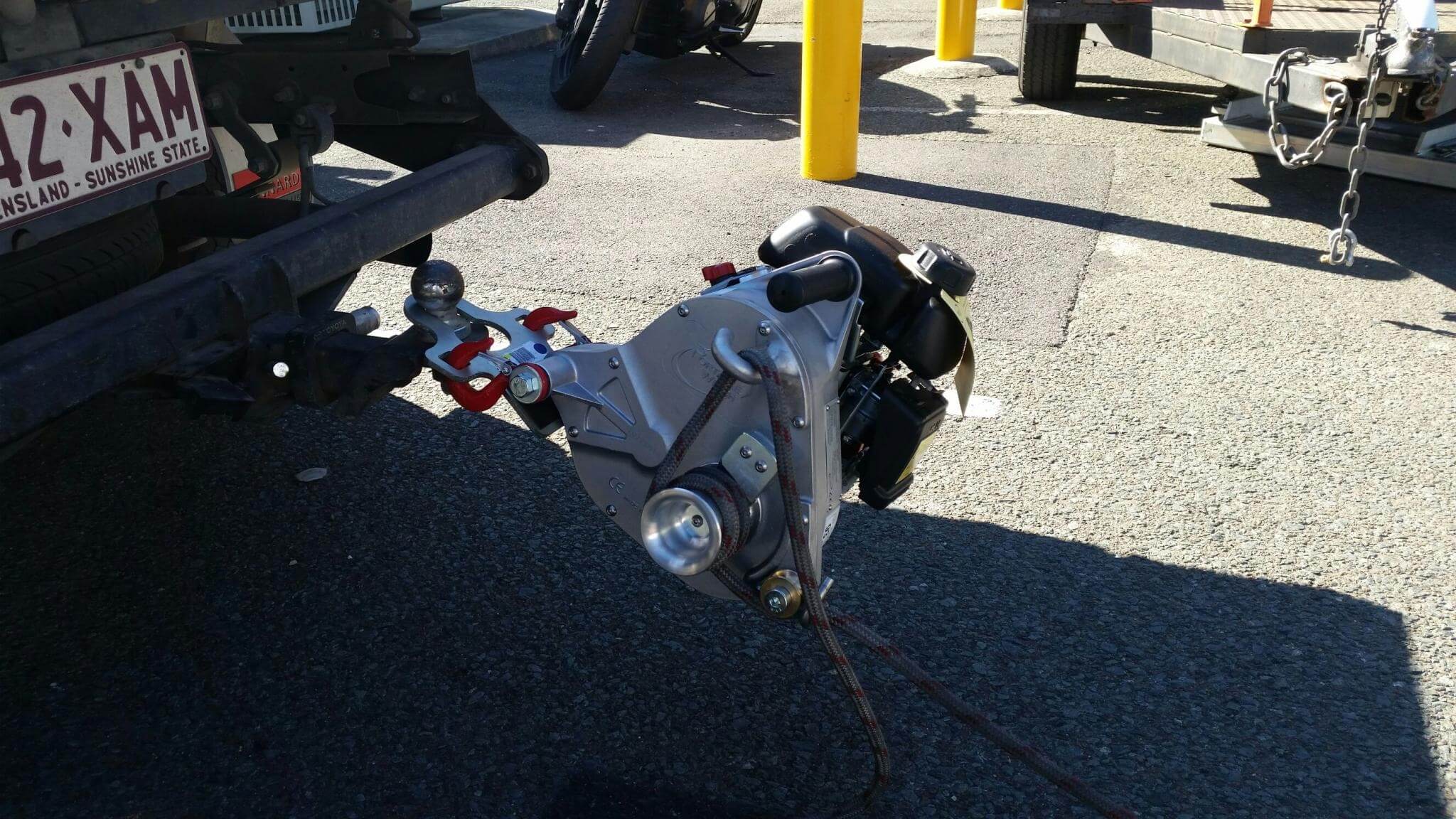 CABLEPULL WINCH CAPSTAN 775KG PETROL for Rent Kennards Hire