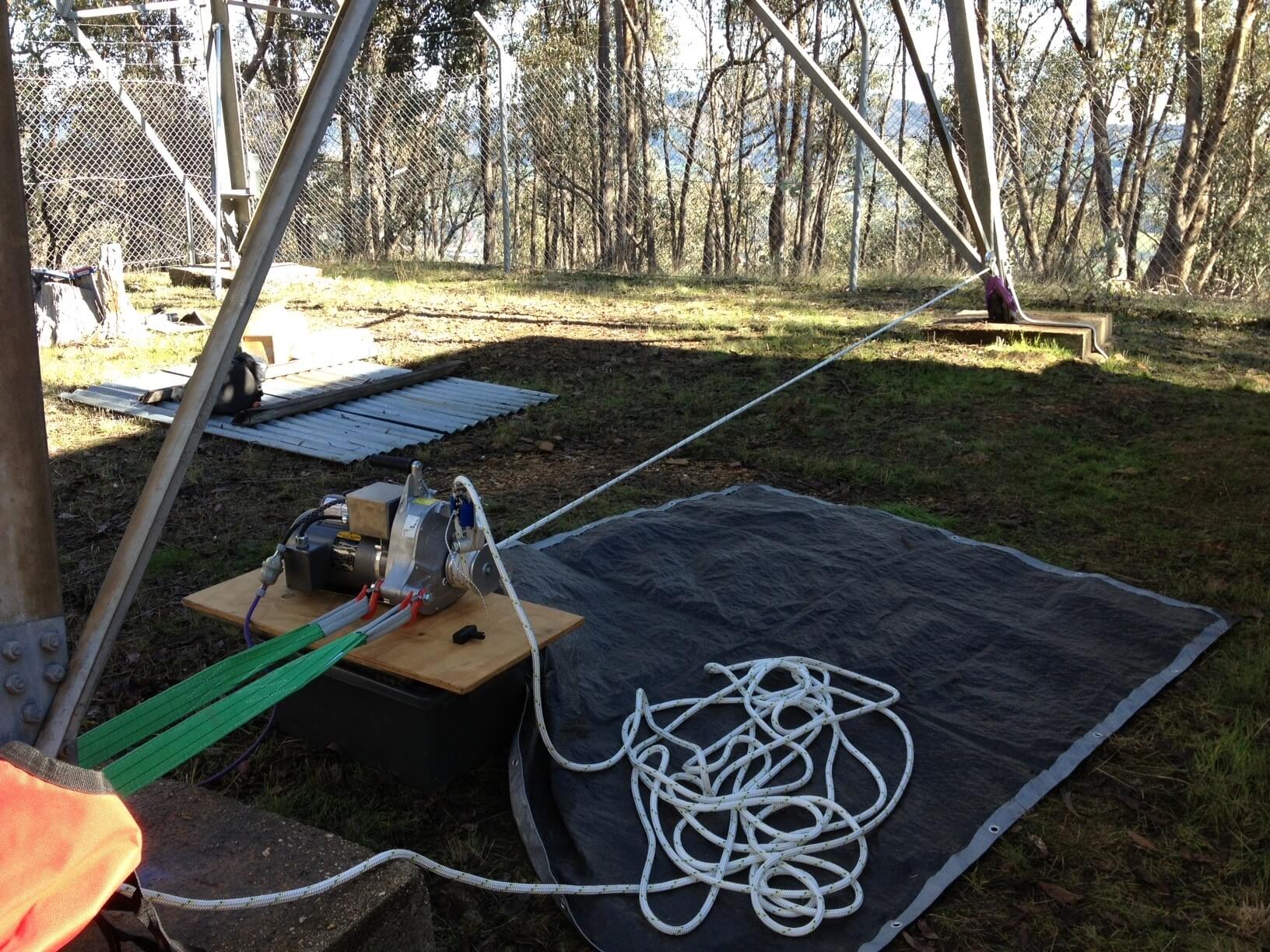 CABLEPULL WINCH CAPSTAN 1000KG ELECTRIC for Rent Kennards Hire