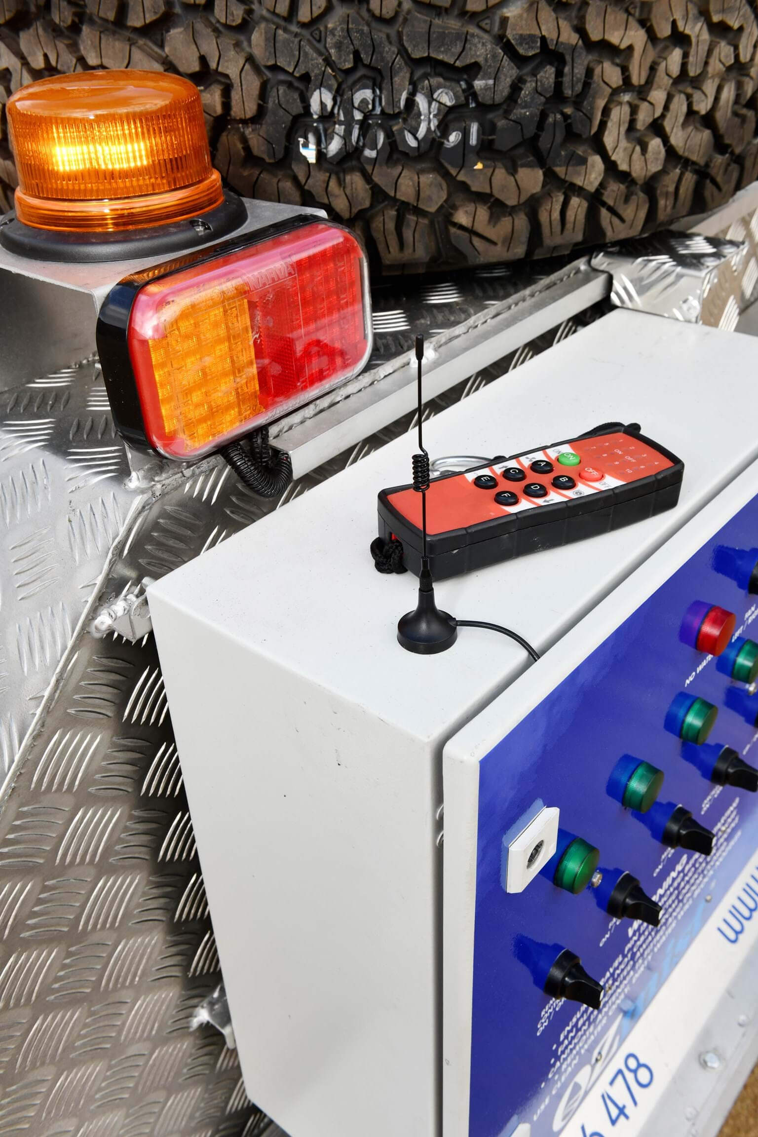 DUST SUPPRESSION UNIT LARGE (TRAILER) for Rent Kennards Hire