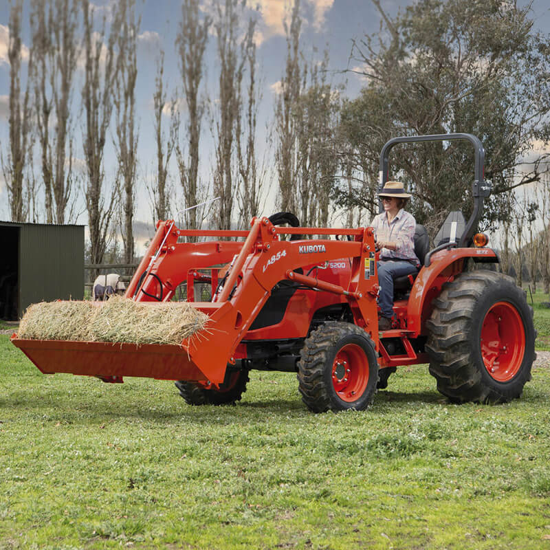 TRACTOR 52HP for Rent Kennards Hire
