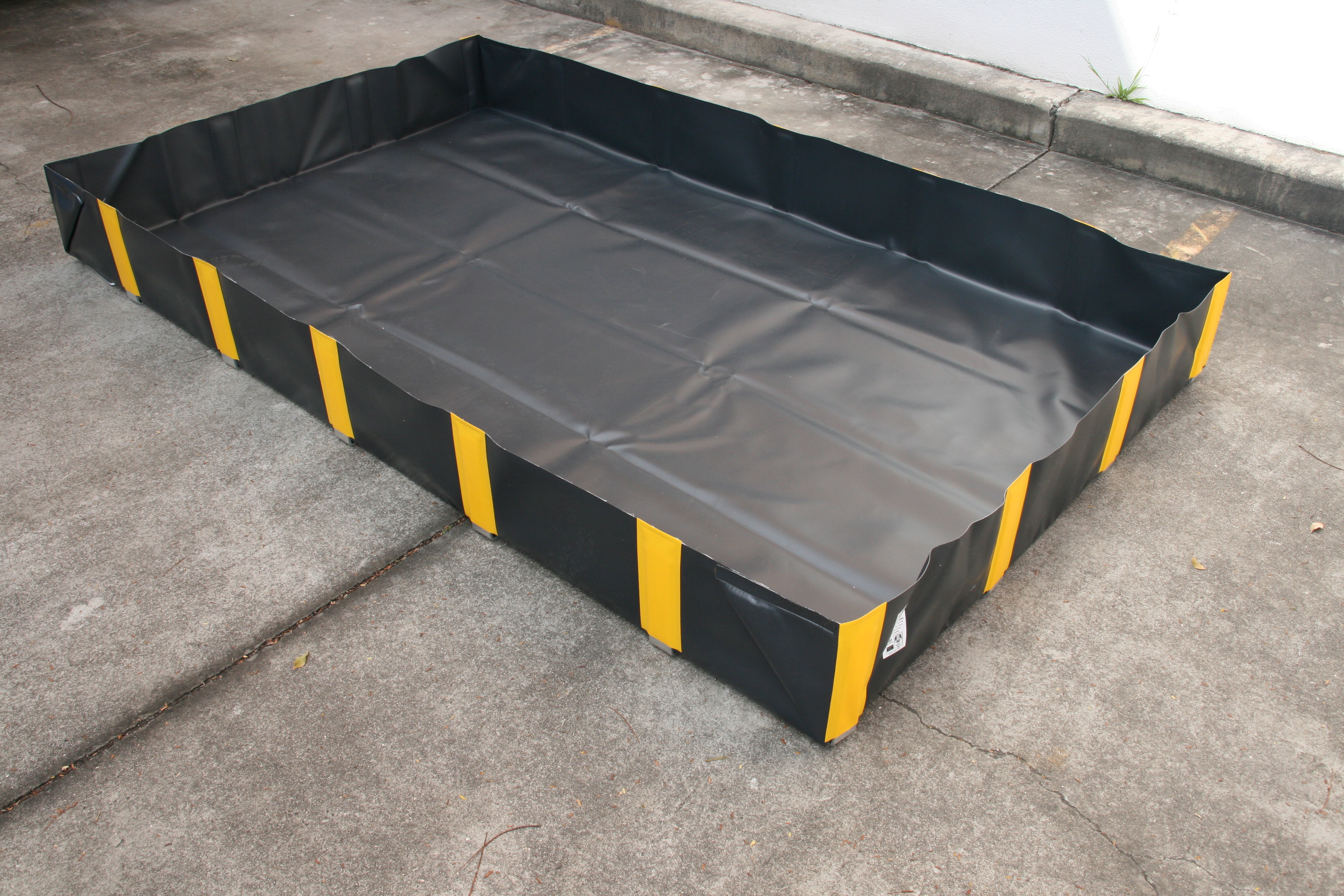 Portable Bunding 4.0m X 2.5m for Rent - Kennards Hire