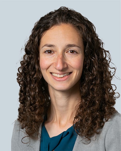lara-rosenbloom