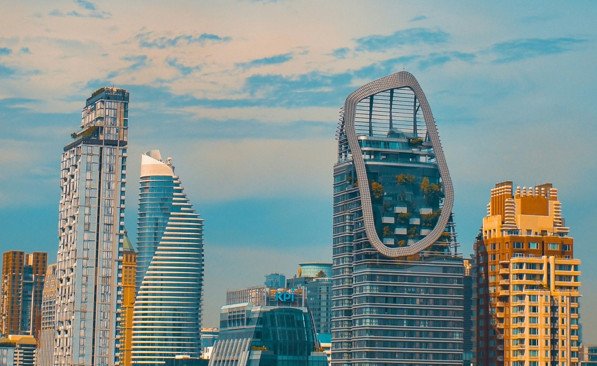 thailand_siddharth-shah-kgxfxb5stao-unsplash_desktop_1