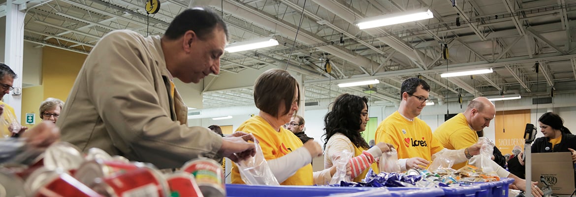 Love's Travel Stops Employee Volunteering