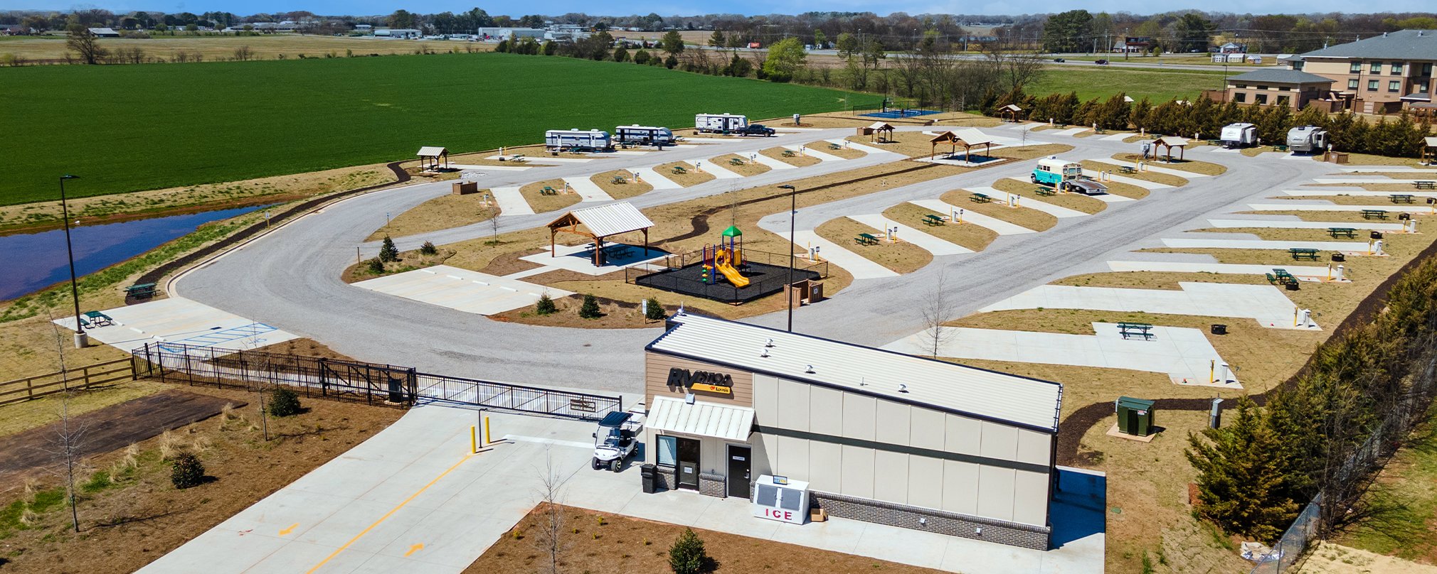 An aerial photo of Love's RV Stop - Muscle Shoals AL 580