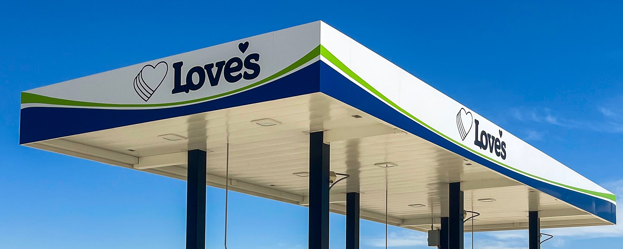 Love's Alternative Energy canopy