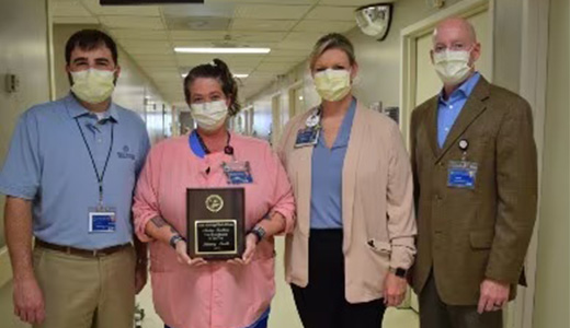 Smith receives award
