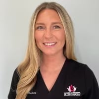 Headshot of Ashley Wallace