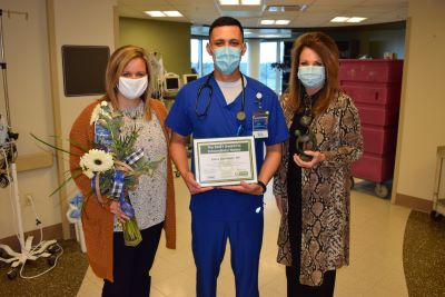 Jesus Espindola, RN receives award