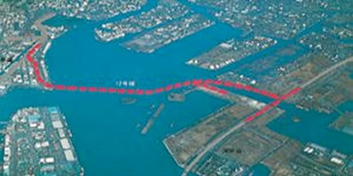 着工前の東京港(12号線は現在の高速11号台場線)
