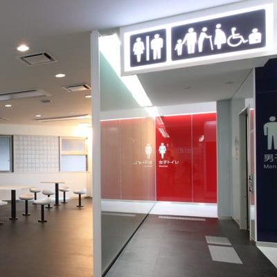 建築作品集　パーキングエリア：用賀 2011年 東京都世田谷区 延床面積：2,188m2、構造：S造、規模：地上4階　地下1階