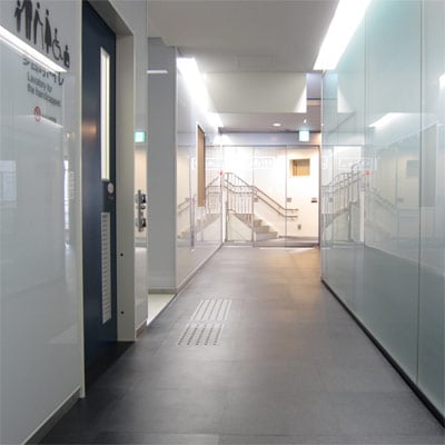 建築作品集　パーキングエリア：用賀 2011年 東京都世田谷区 延床面積：2,188m2、構造：S造、規模：地上4階　地下1階
