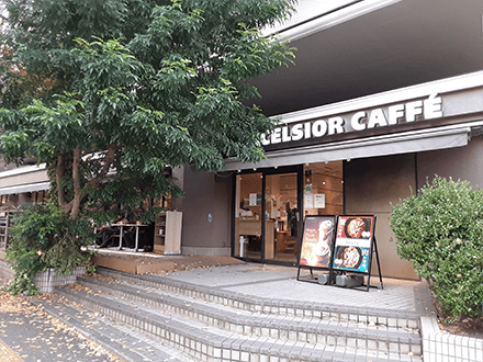 カフェの誘致(千駄ヶ谷駐車場)