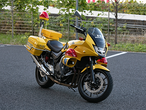働く車02 黄バイ
