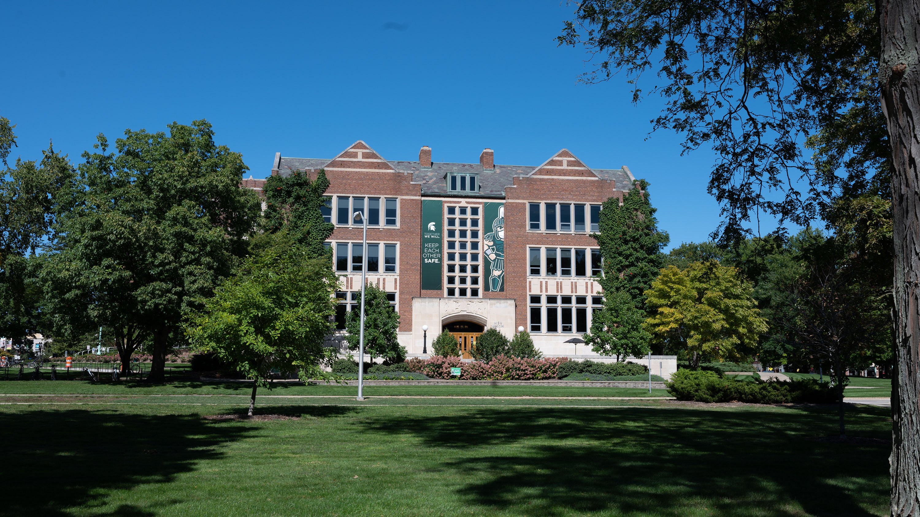 MSU Union mask sign