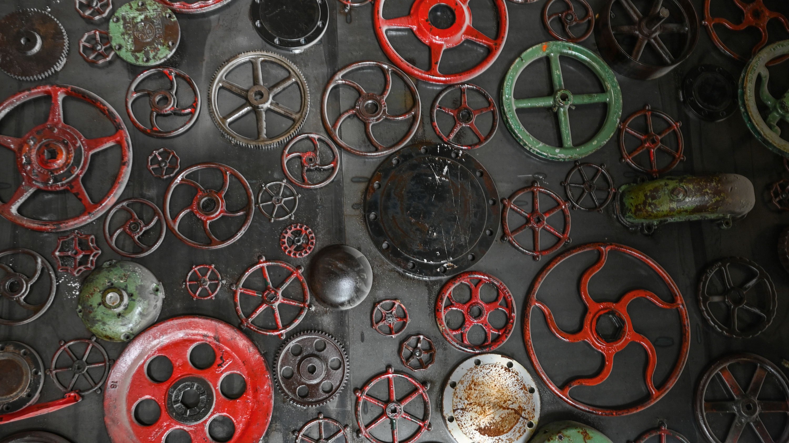 An art piece made of cogs