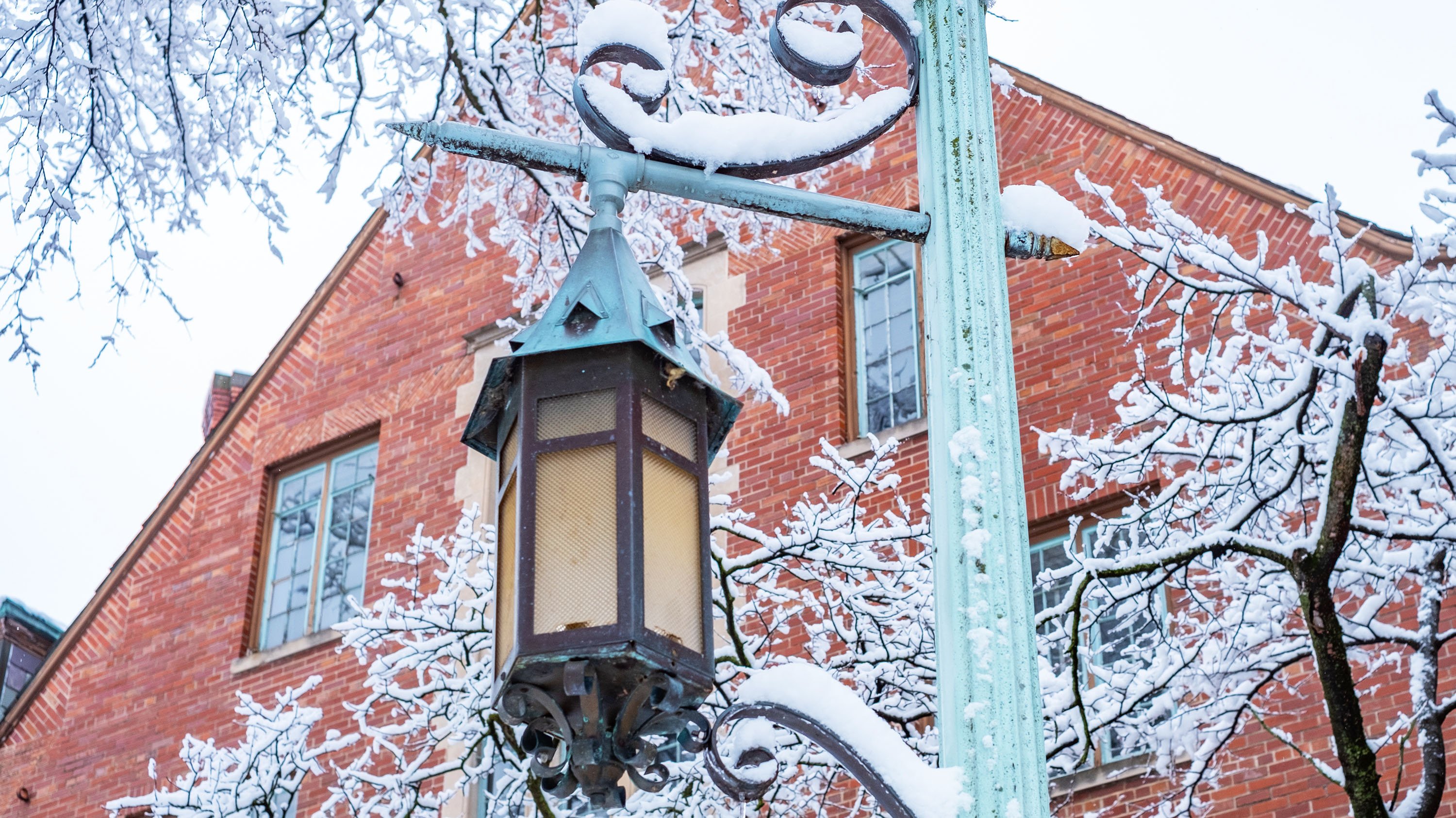 MSU lantern in front of Yakeley Hall