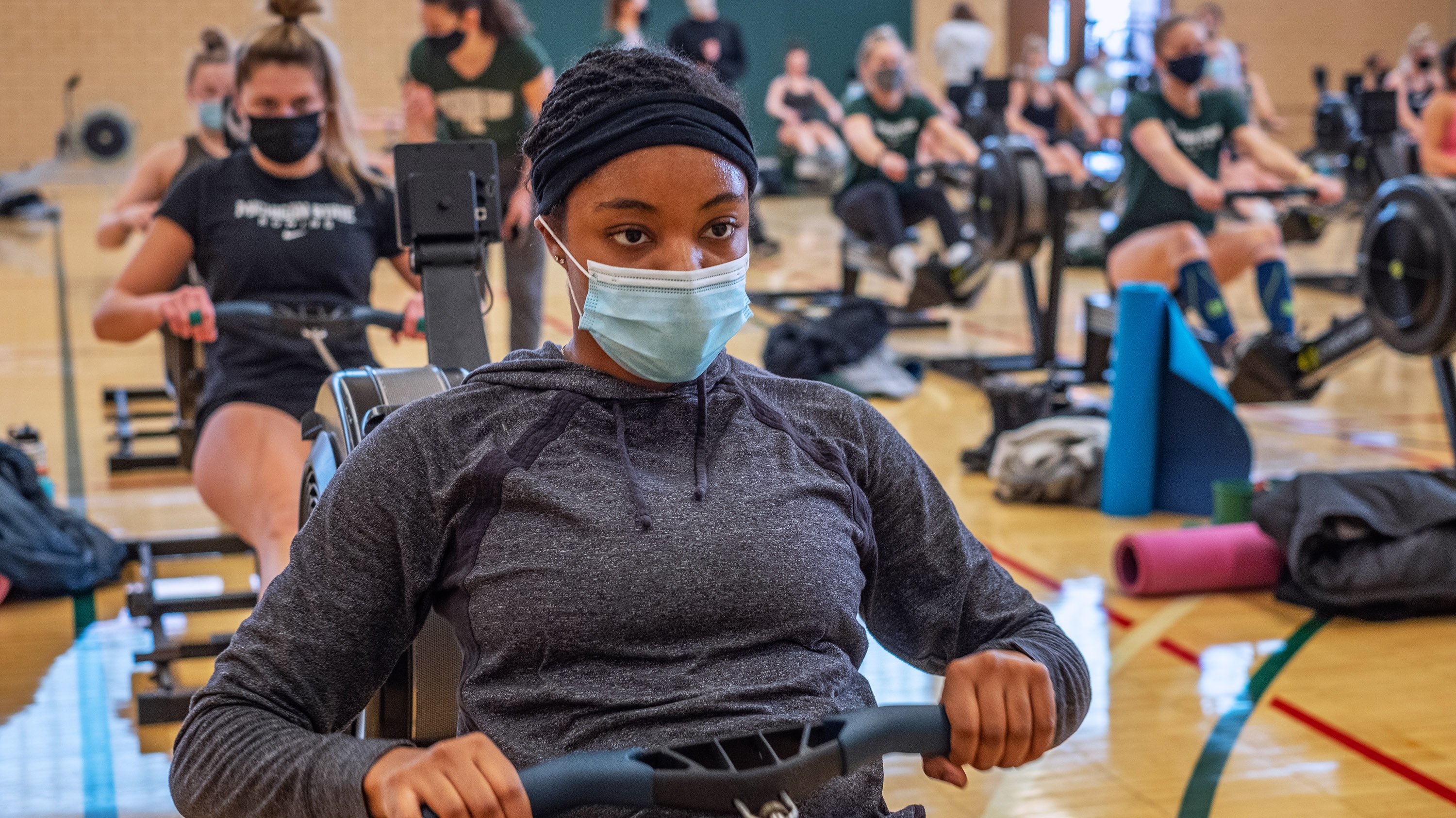 Women's rowing team practice