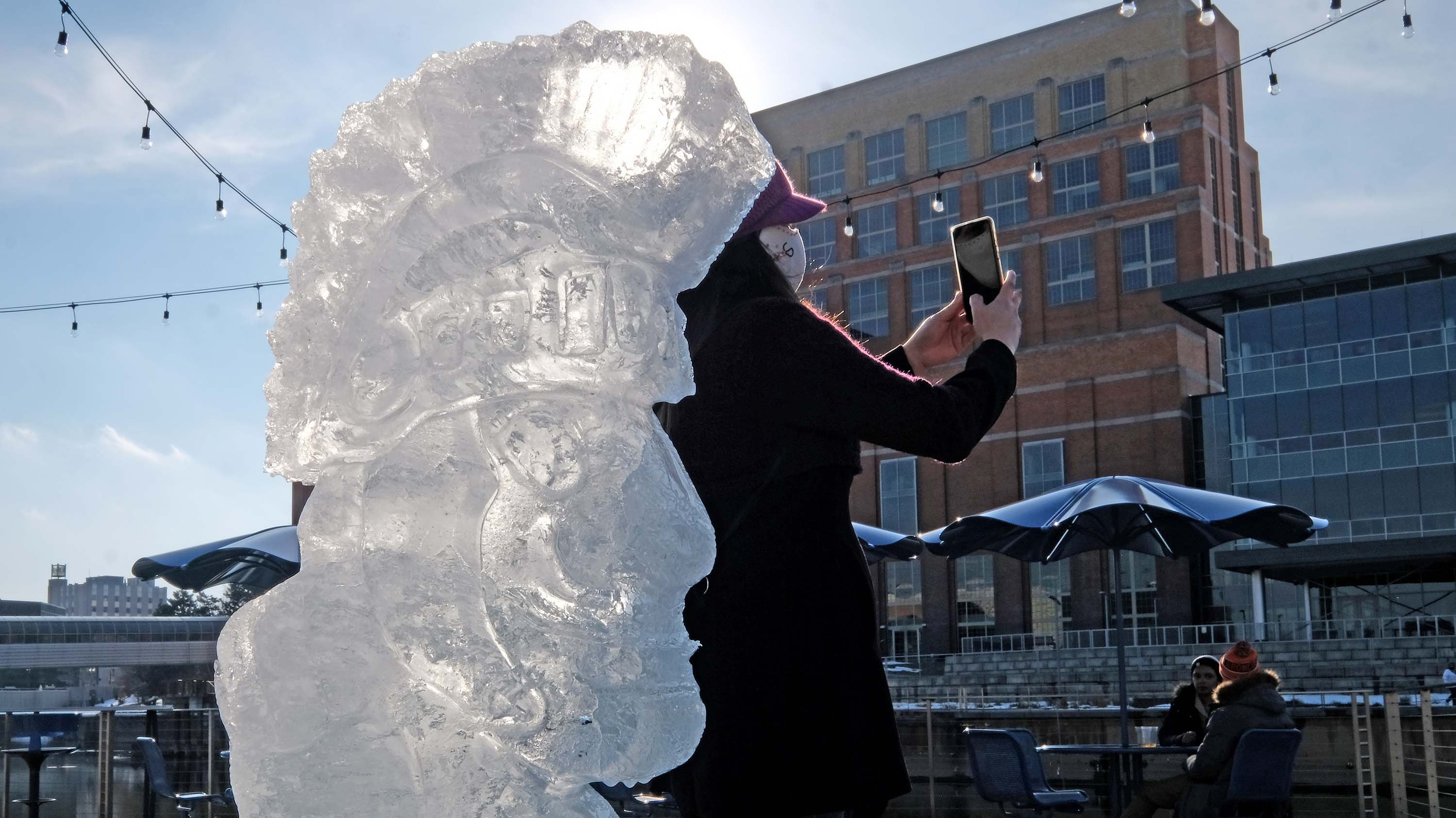 Ice sculpture that resembles Sparty