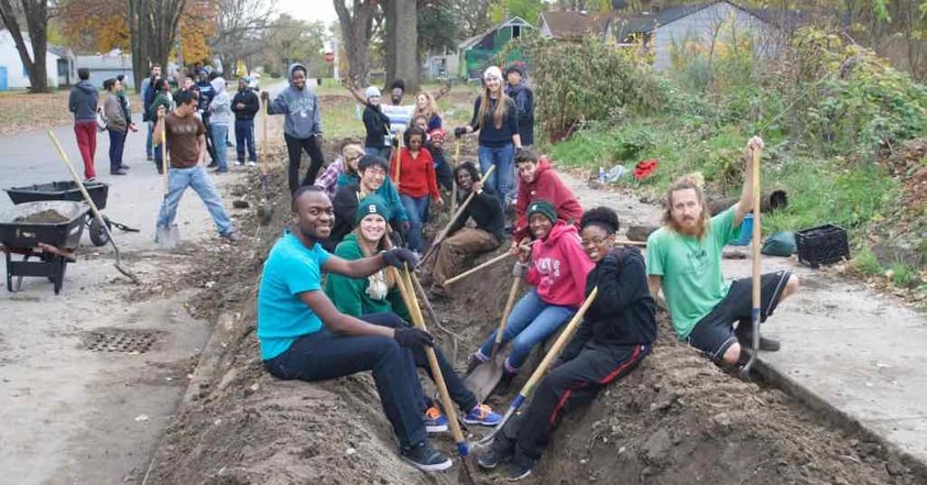 MRULE students participate in service projects