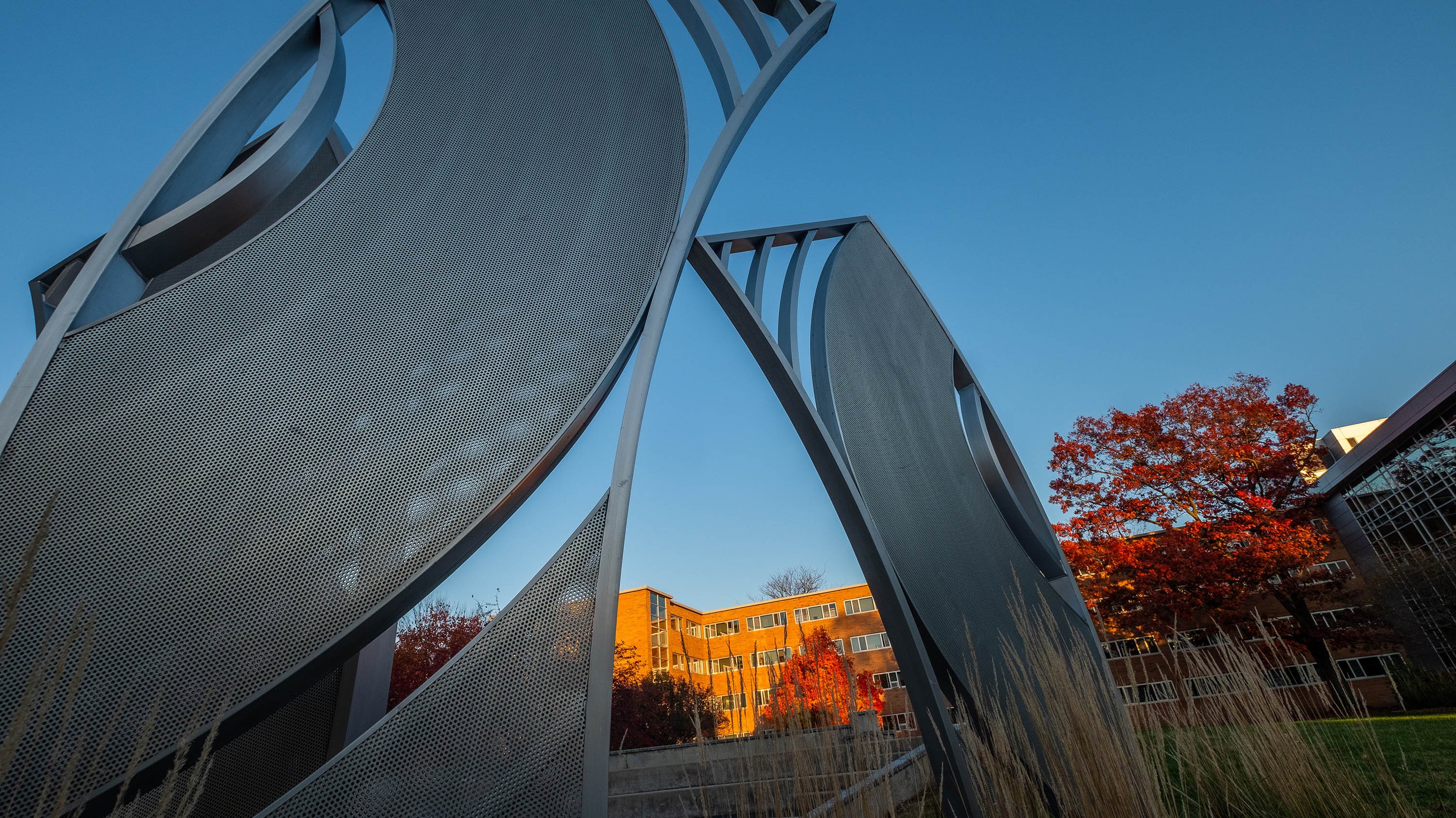 'Echo' sculpture in front of Emmons Hall