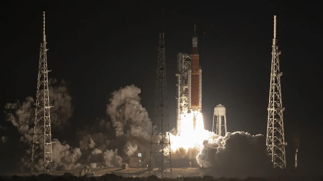 Artemis launch