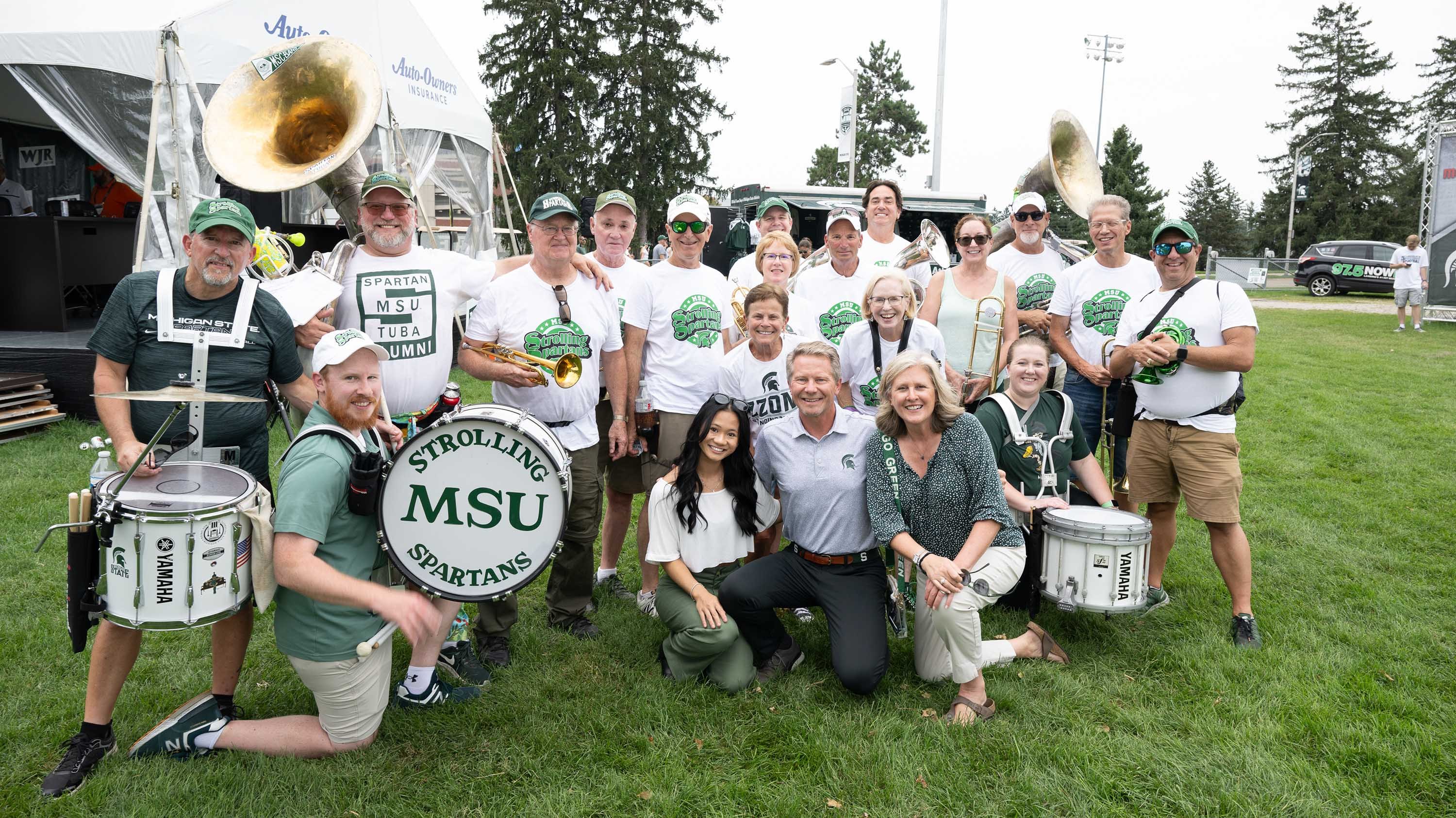 Strolling Spartans with President Guskiewicz and family