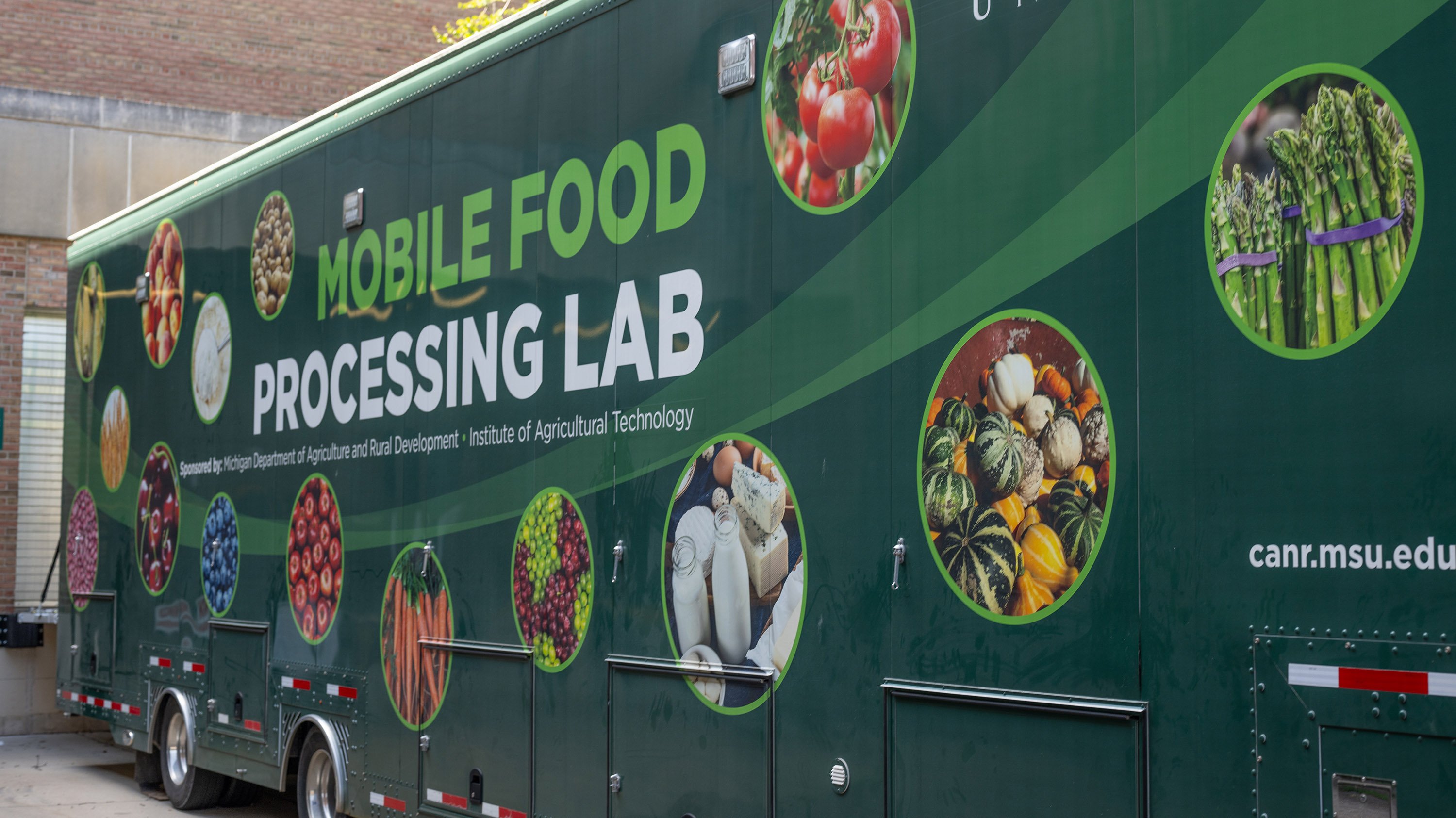 Mobile food processing lab