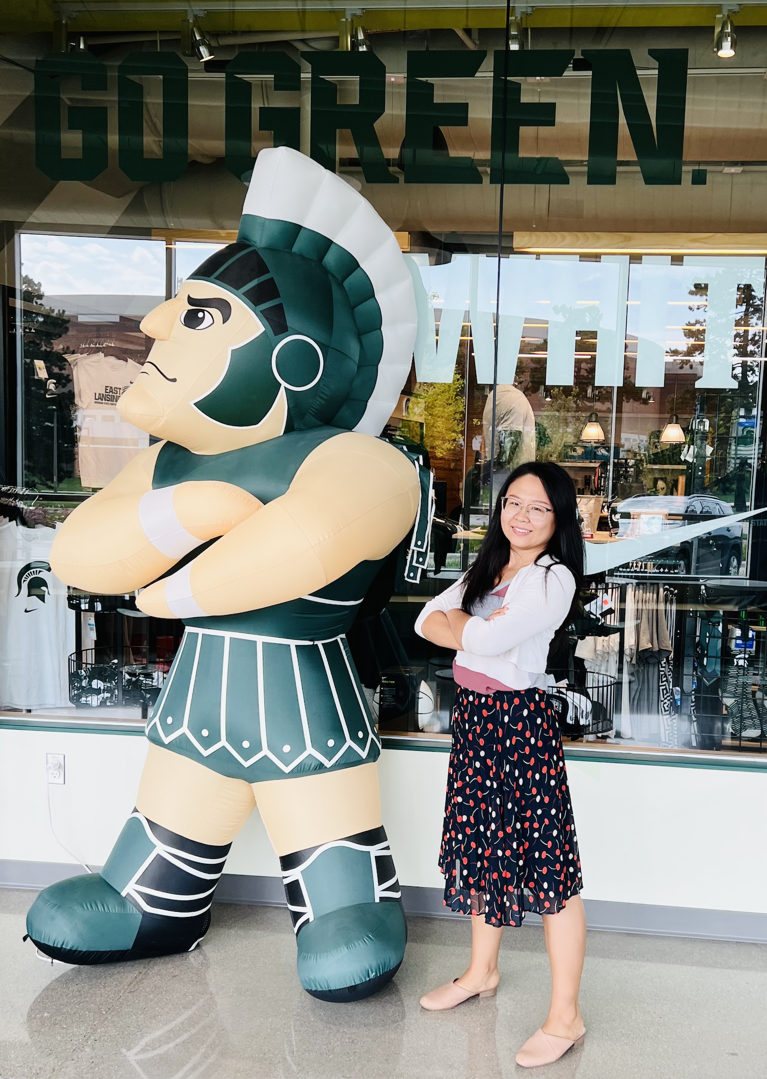 Dr. Veronica Mengqi Zhang